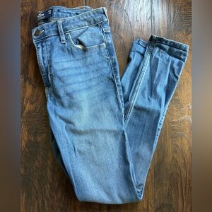 Hollister Women's High Rise Light Blue Super Skinny Jeans size 11